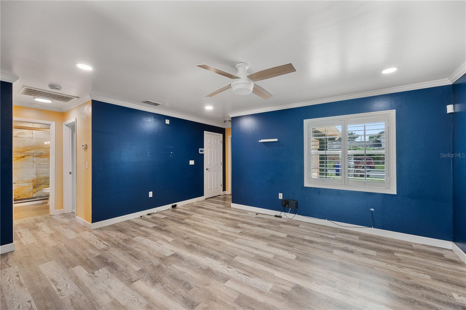 Single Family Residence at 2262 HONEYCOMB LN, LAKELAND, photo 5 of 21