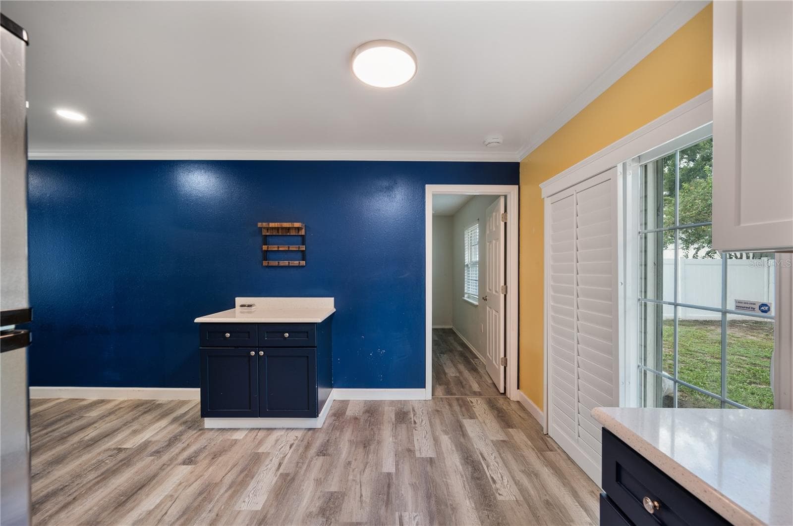 Single Family Residence at 2262 HONEYCOMB LN, LAKELAND, photo 8 of 21
