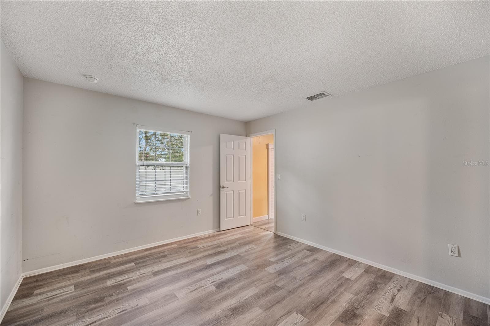Single Family Residence at 2262 HONEYCOMB LN, LAKELAND, photo 10 of 21