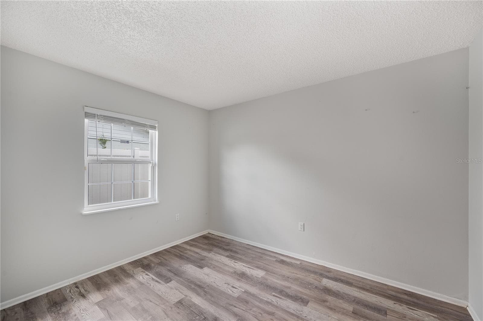 Single Family Residence at 2262 HONEYCOMB LN, LAKELAND, photo 13 of 21