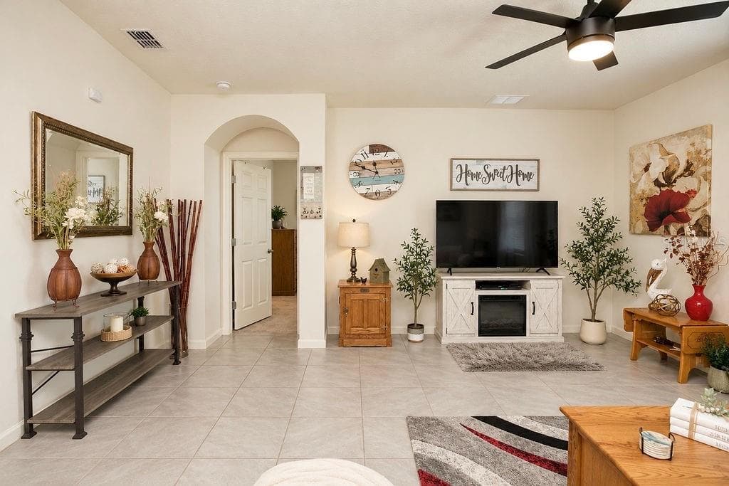 Single Family Residence at 846 REMINGTON GREEN SE DR, PALM BAY, photo 17 of 45