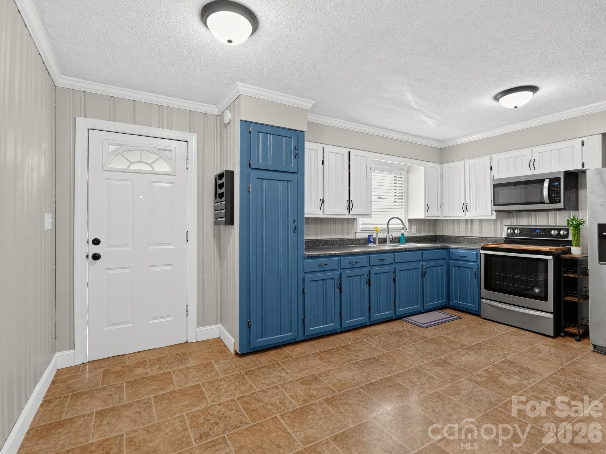 Single Family Residence at 2206 White Store Road, Monroe, photo 11 of 36