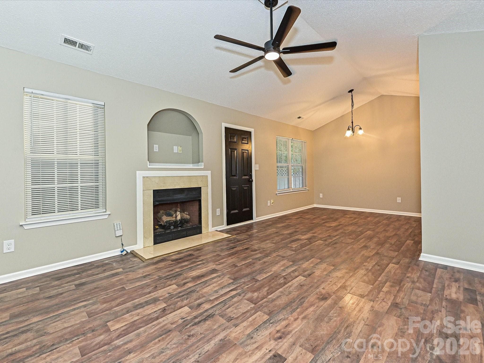 Single Family Residence at 4621 Victory Lane, Charlotte, photo 5 of 15