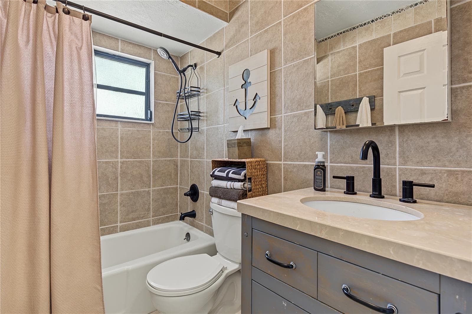Single Family Residence at 210 LEAFWOOD RD, TARPON SPRINGS, photo 26 of 42