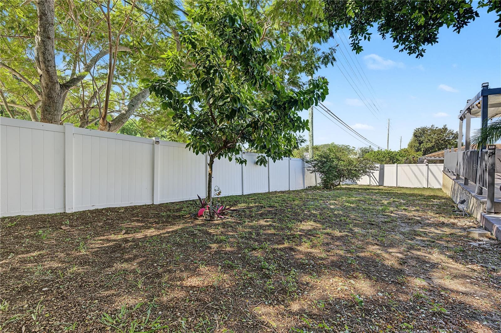 Single Family Residence at 210 LEAFWOOD RD, TARPON SPRINGS, photo 32 of 42