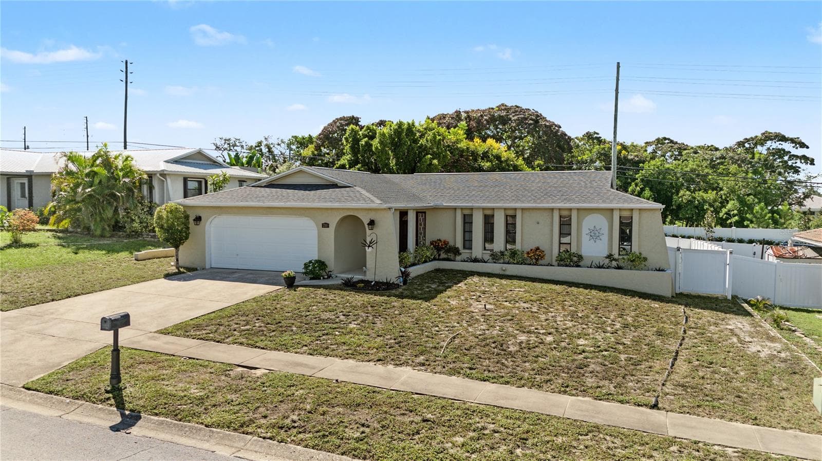 Single Family Residence at 210 LEAFWOOD RD, TARPON SPRINGS, photo 37 of 42