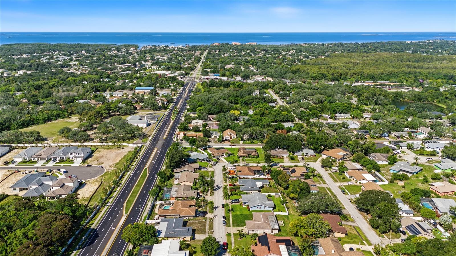 Single Family Residence at 210 LEAFWOOD RD, TARPON SPRINGS, photo 41 of 42