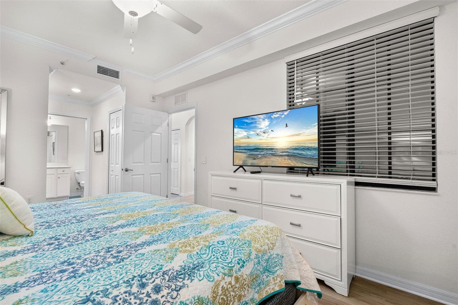 Primary bedroom - 17510 GAWTHROP DR #302, BRADENTON