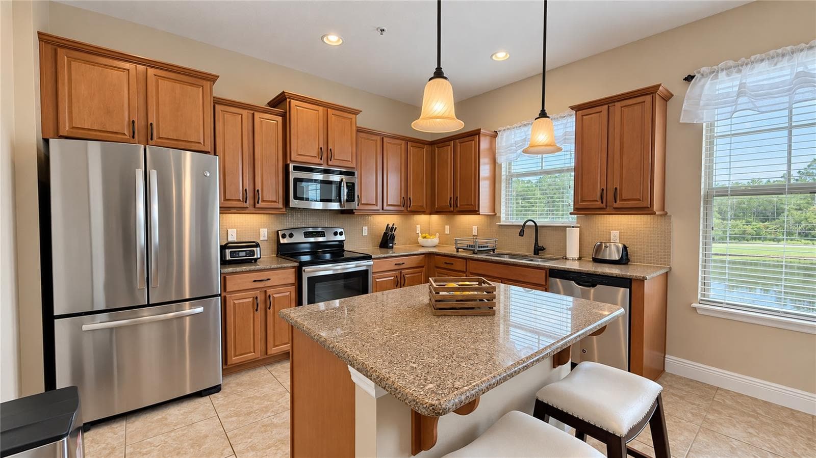 Townhouse at 10870 SUNSET RIDGE LN, ORLANDO, photo 5 of 46
