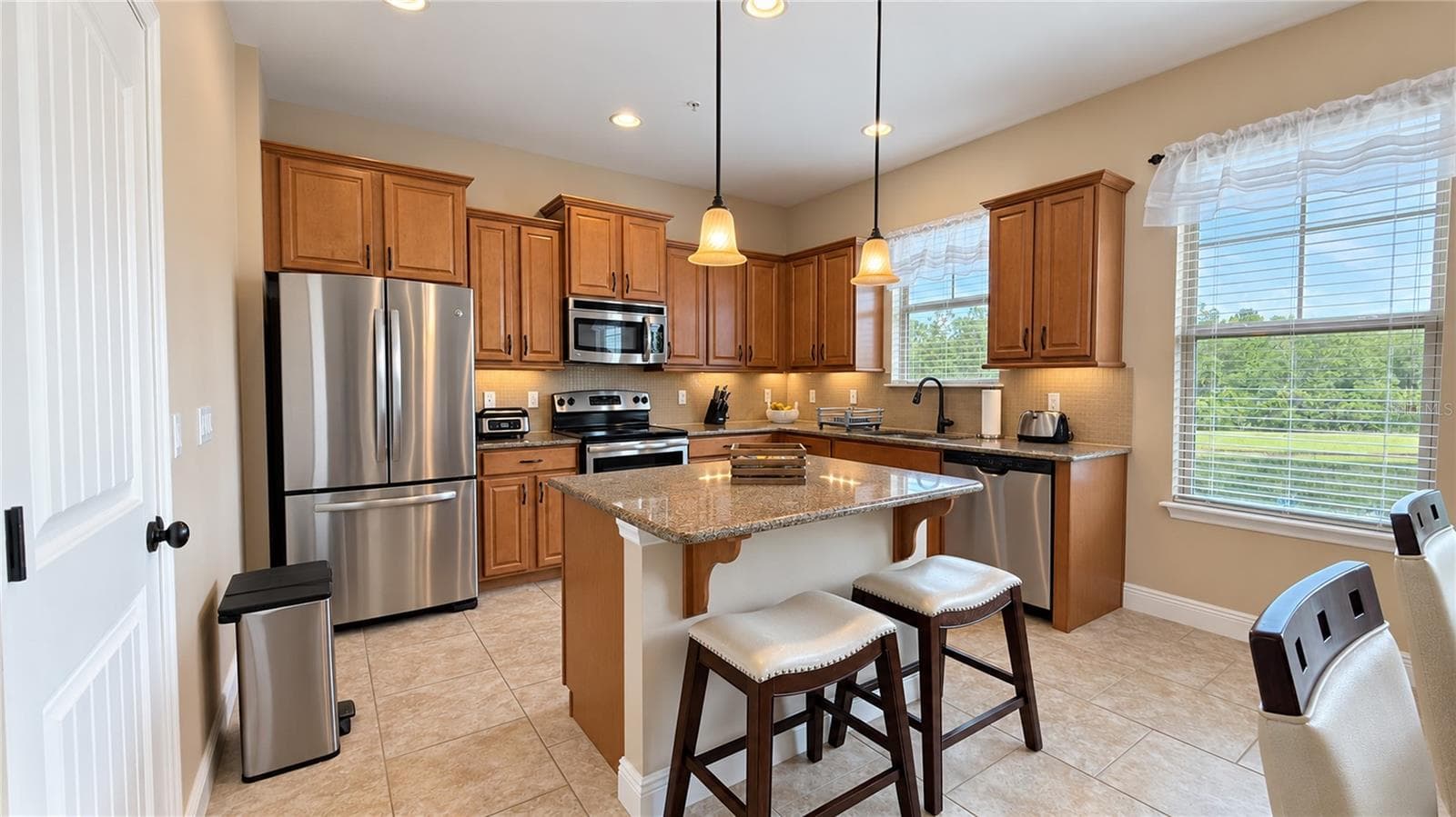 Townhouse at 10870 SUNSET RIDGE LN, ORLANDO, photo 6 of 46