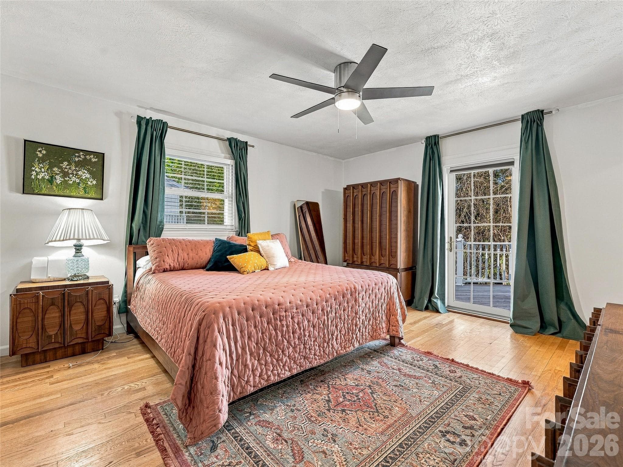 Single Family Residence at 8 Hummingbird Lane, Asheville, photo 5 of 47