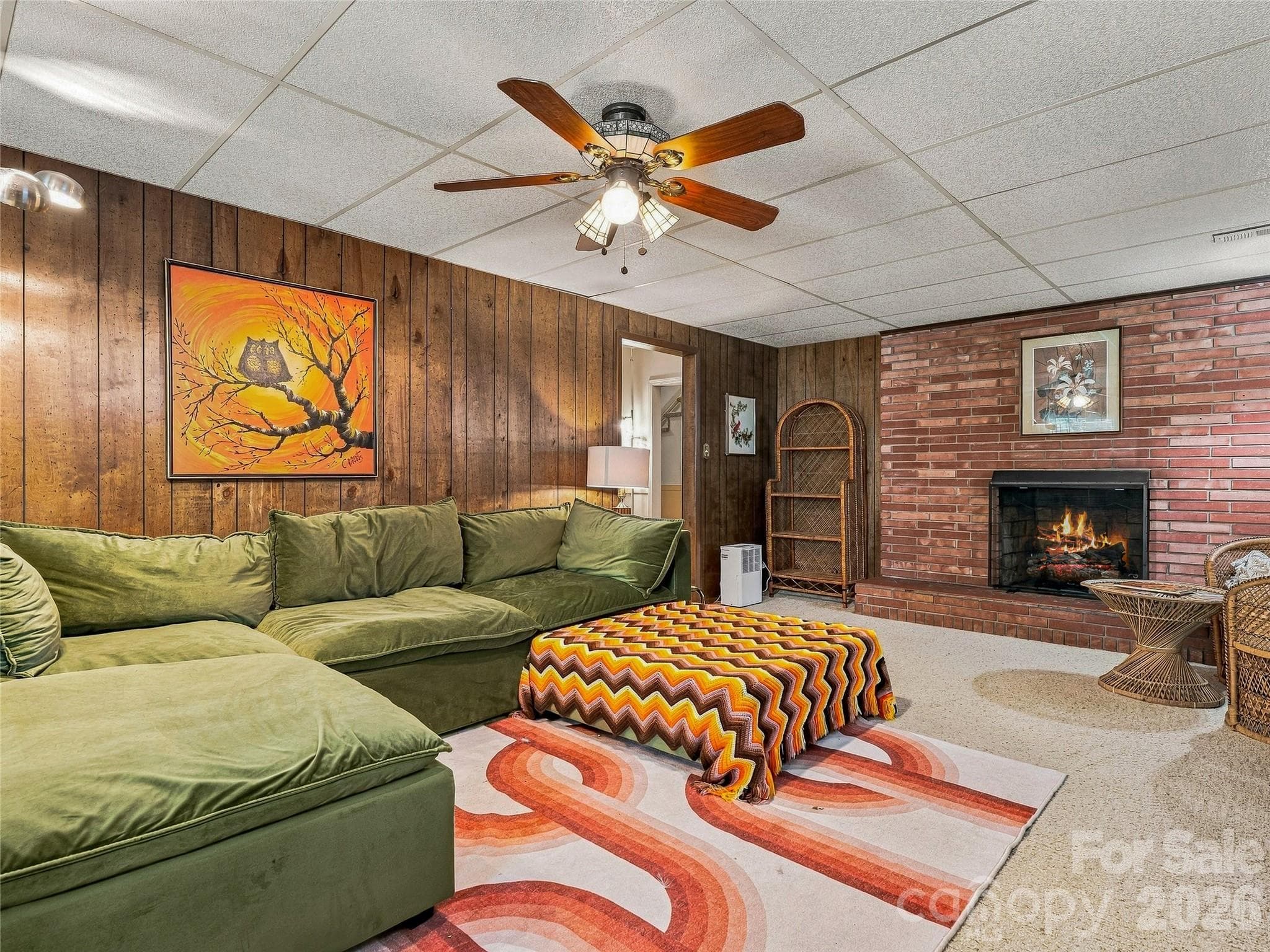 Single Family Residence at 8 Hummingbird Lane, Asheville, photo 26 of 47