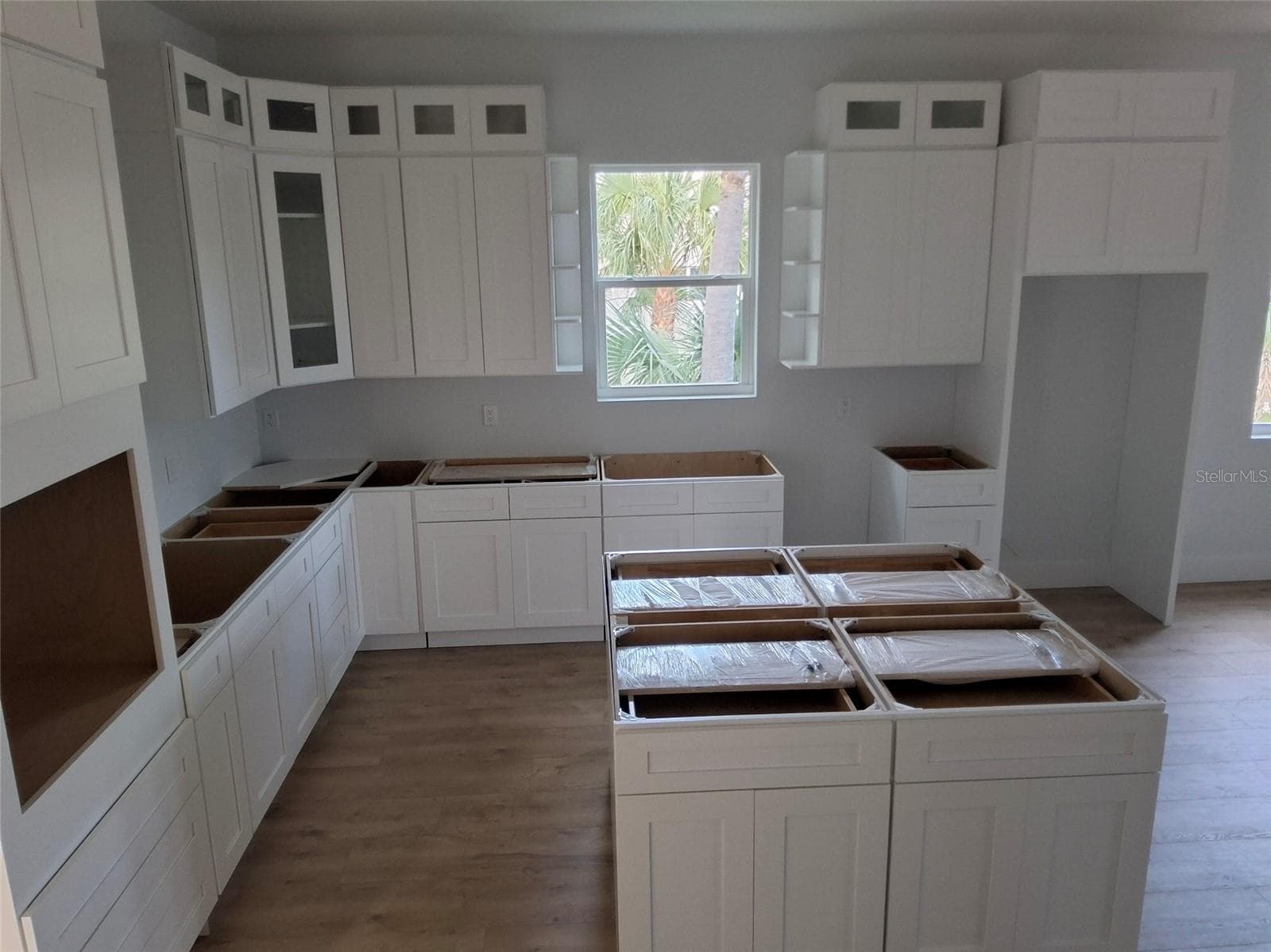 Single Family Residence at 383 GEORGIA AVE, CRYSTAL BEACH, photo 13 of 86
