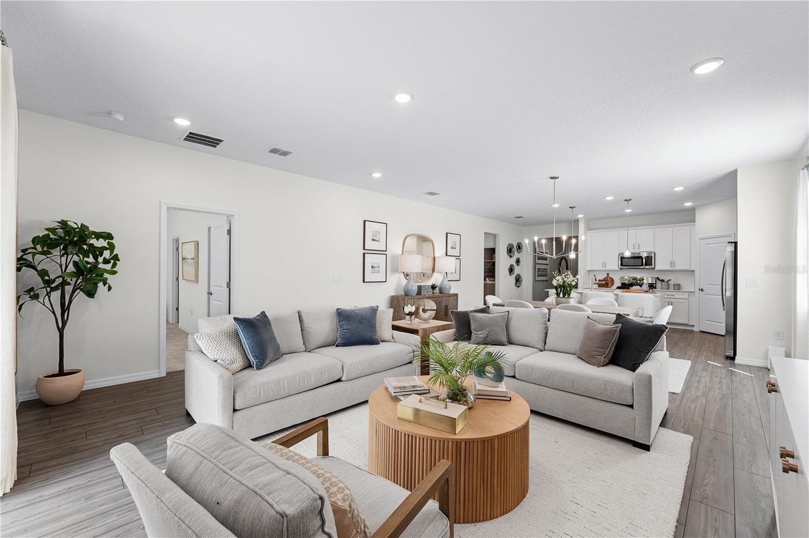 Single Family Residence at 3660 TRIPLE CROWN LOOP, SANFORD, photo 9 of 34