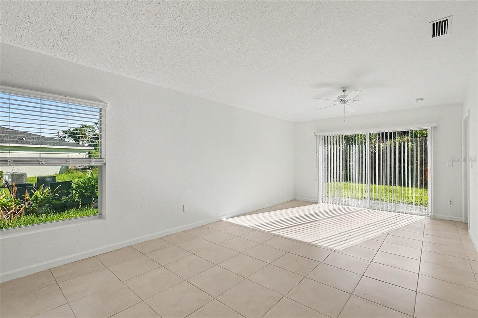 Single Family Residence at 1645 DIABLO CIR SW, PALM BAY, photo 4 of 19