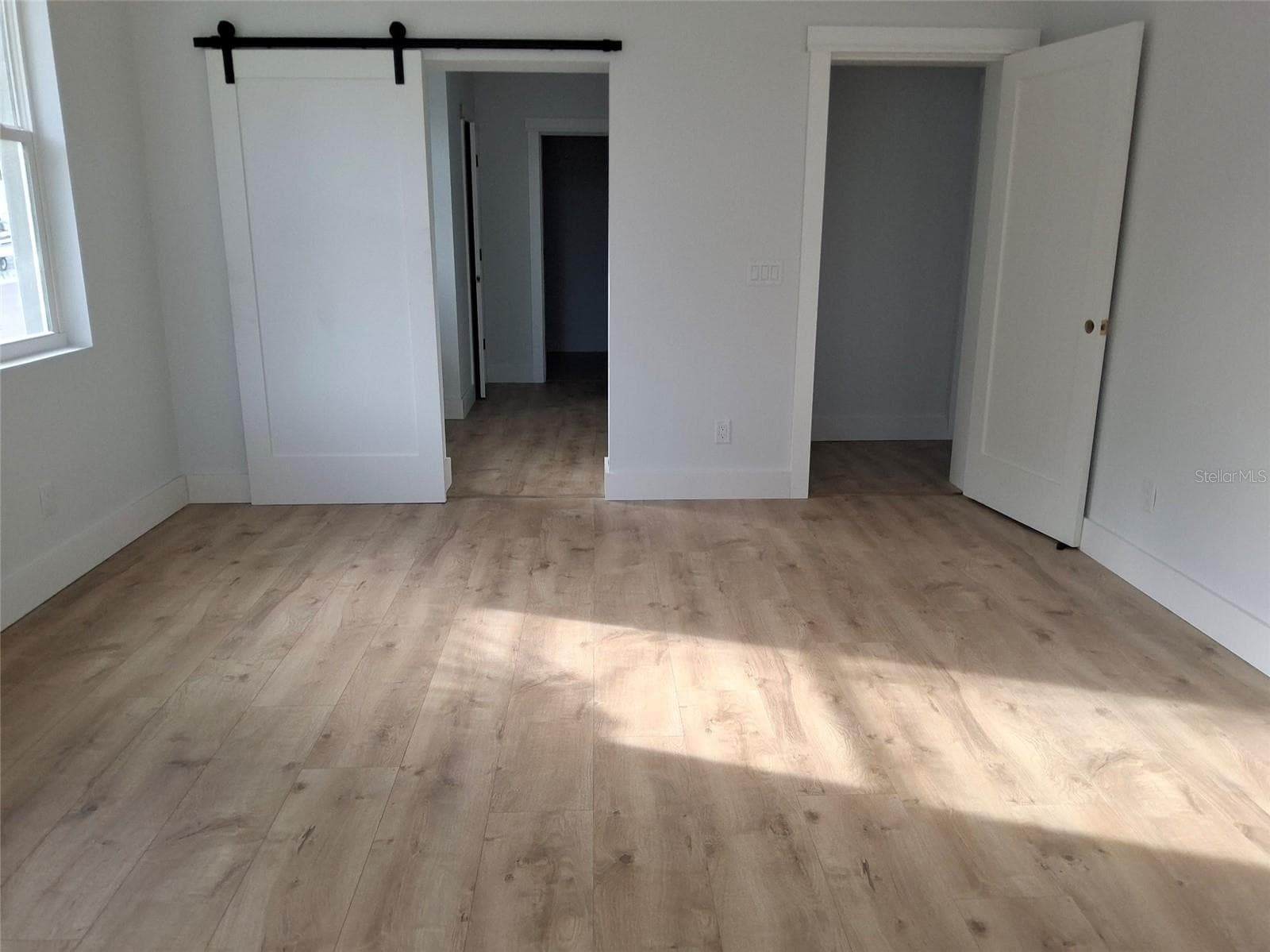plenty of room for king size furniture - 383 GEORGIA AVE, CRYSTAL BEACH