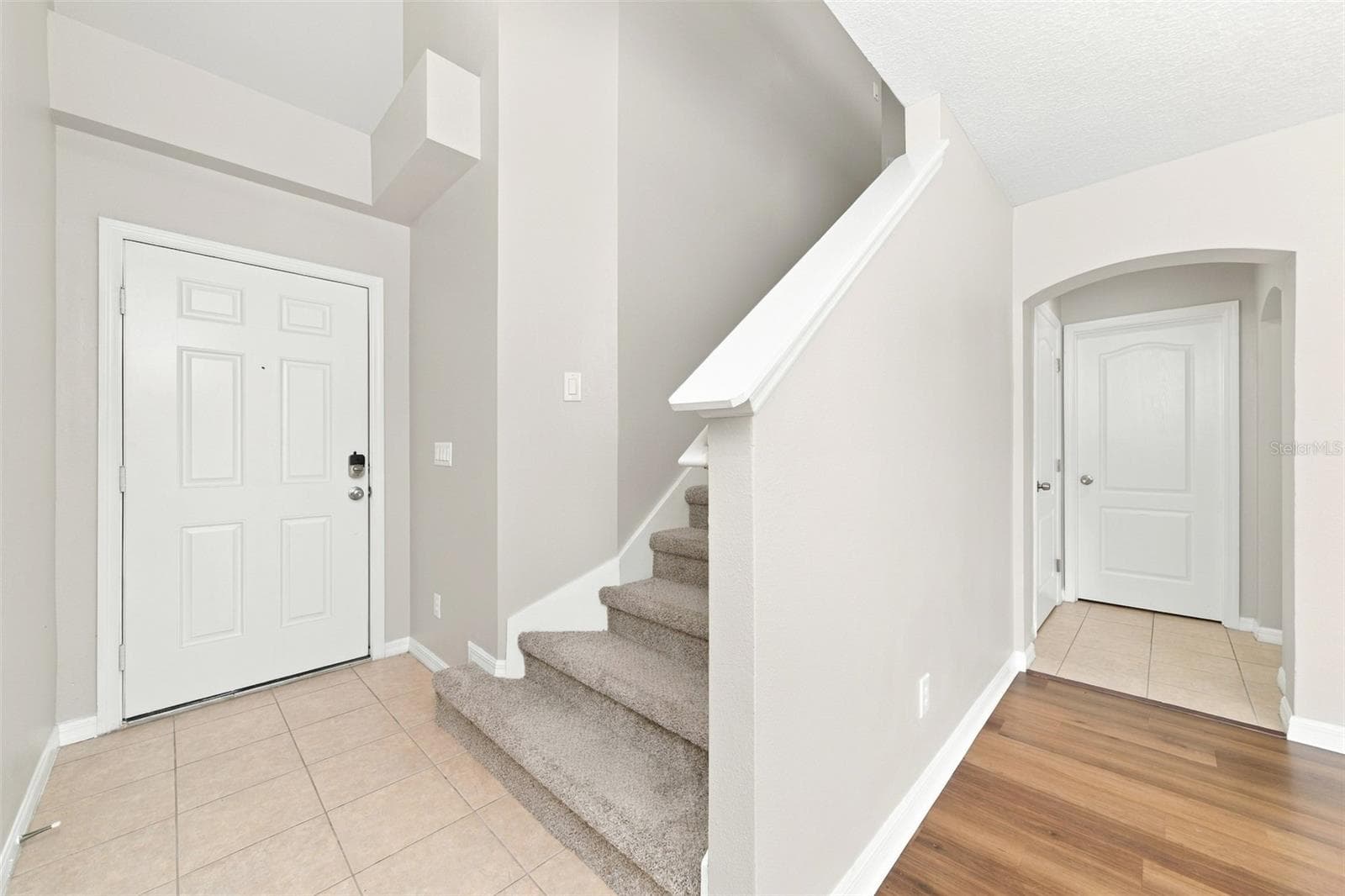Single Family Residence at 2036 PORTCASTLE CIR, WINTER GARDEN, photo 5 of 43