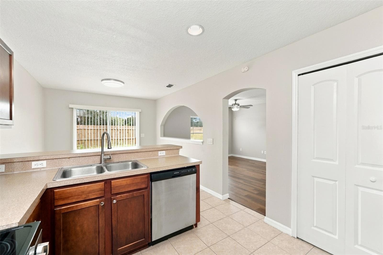 Single Family Residence at 2036 PORTCASTLE CIR, WINTER GARDEN, photo 20 of 43