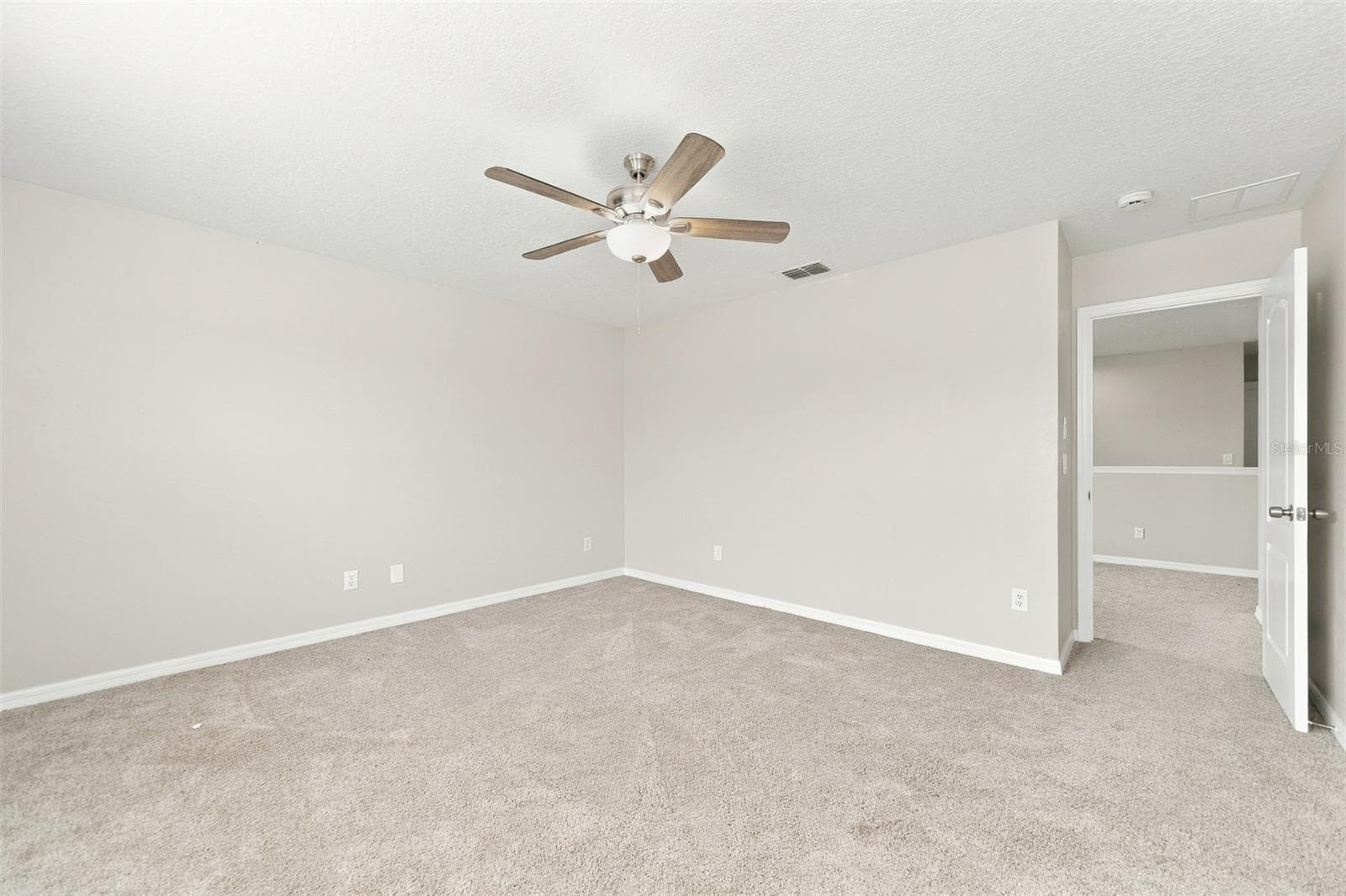 Single Family Residence at 2036 PORTCASTLE CIR, WINTER GARDEN, photo 28 of 43