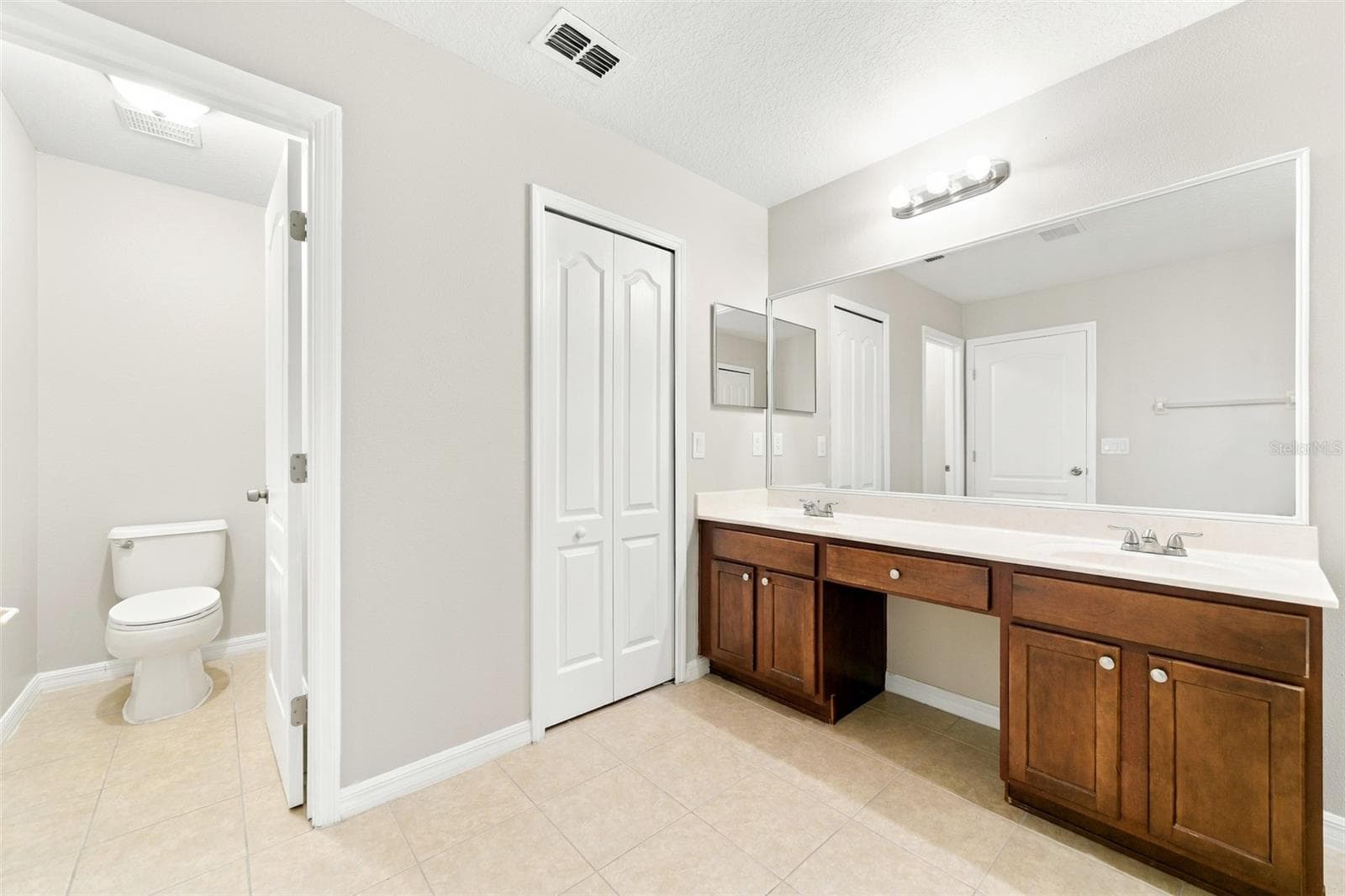 Single Family Residence at 2036 PORTCASTLE CIR, WINTER GARDEN, photo 31 of 43