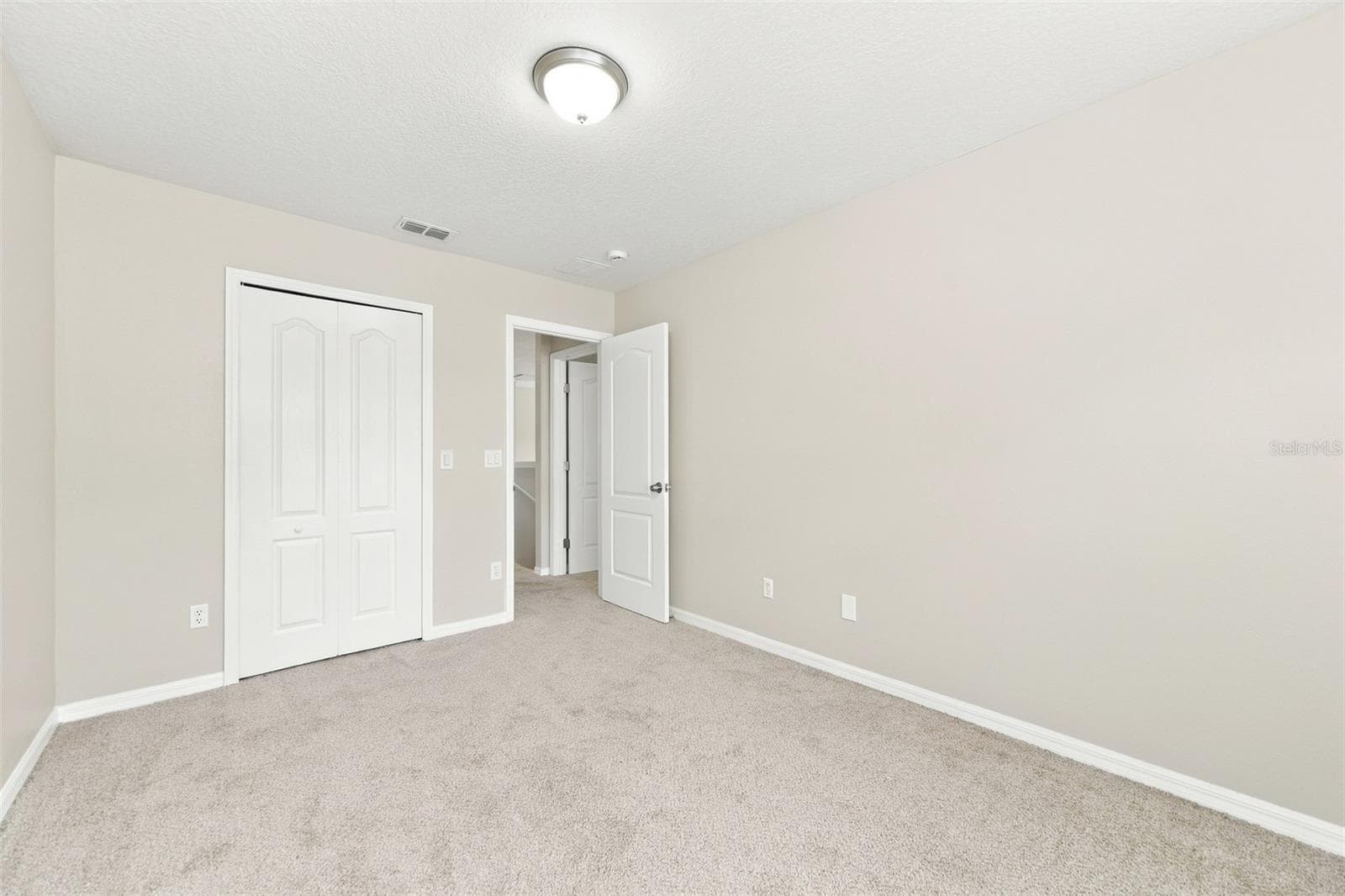 Single Family Residence at 2036 PORTCASTLE CIR, WINTER GARDEN, photo 37 of 43