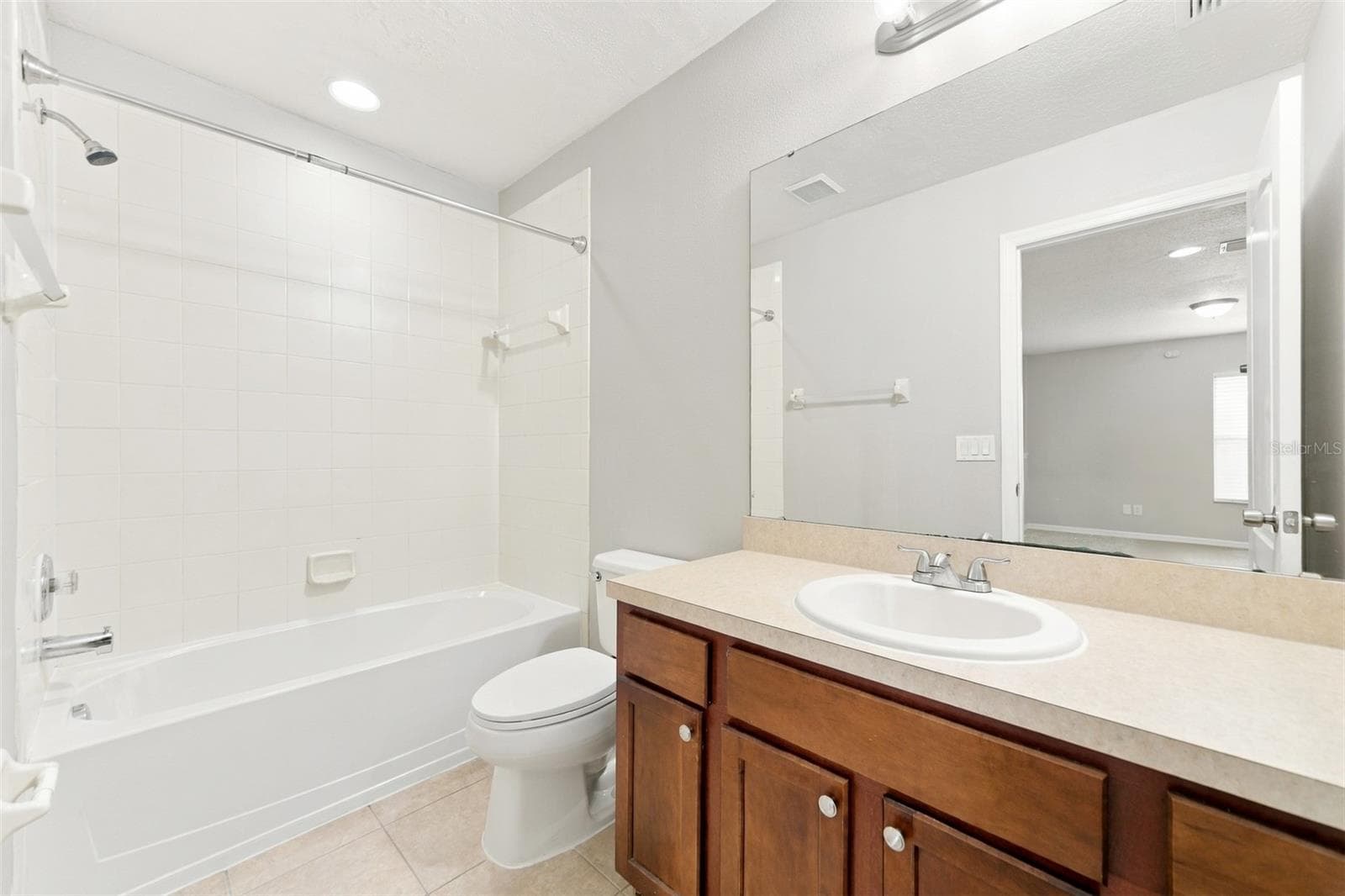 Single Family Residence at 2036 PORTCASTLE CIR, WINTER GARDEN, photo 39 of 43