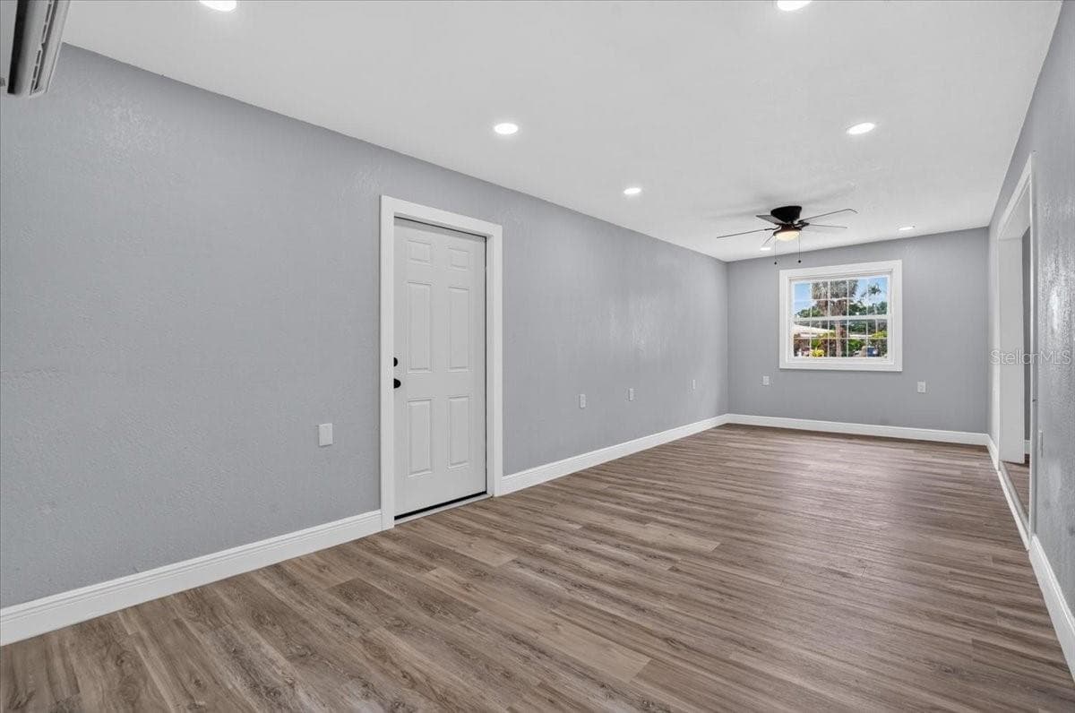 Single Family Residence at 6790 DATE PALM AVE S, ST PETERSBURG, photo 13 of 28