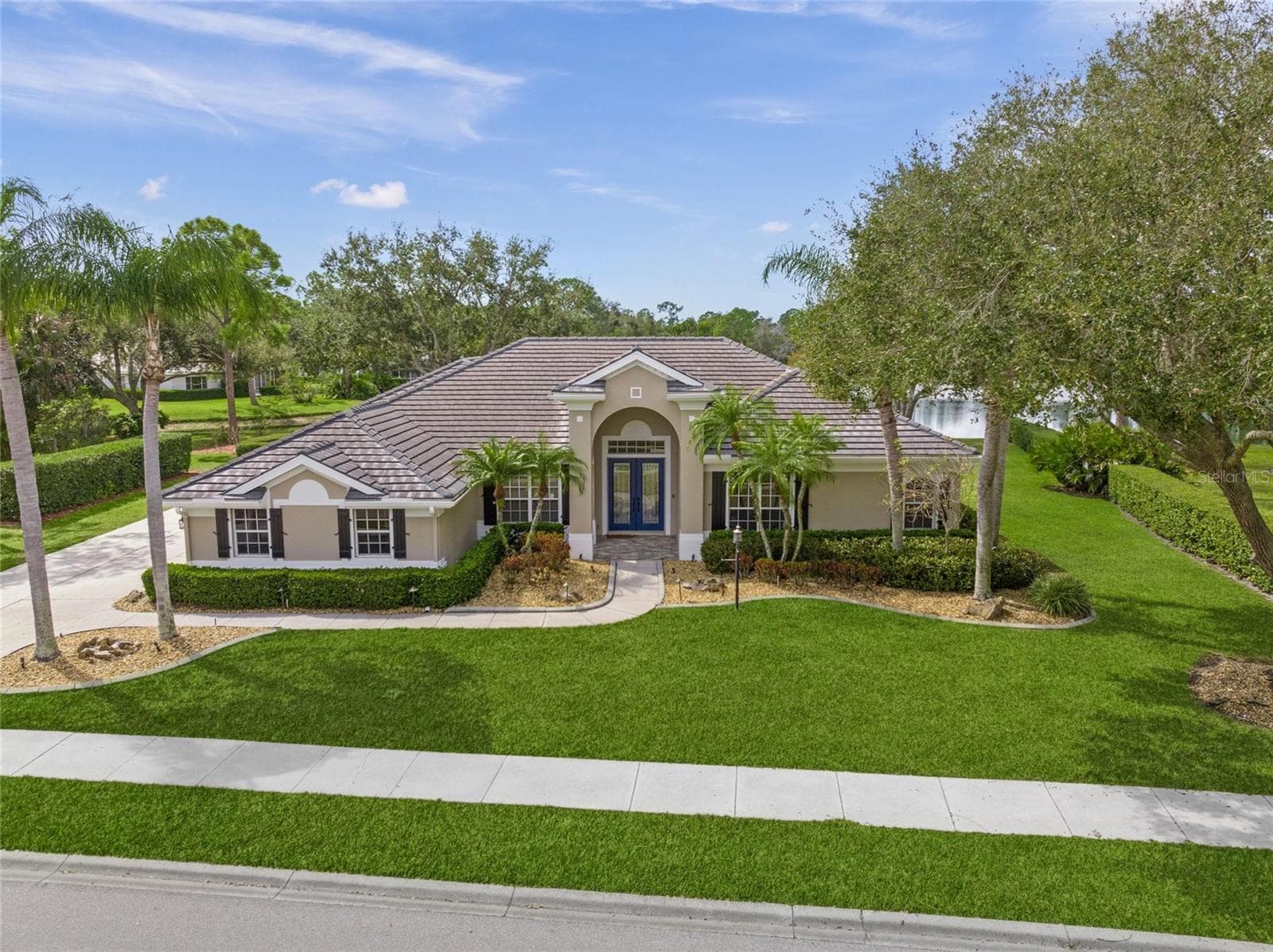Single Family Residence at 9075 MISTY CREEK DR, SARASOTA, photo 2 of 86