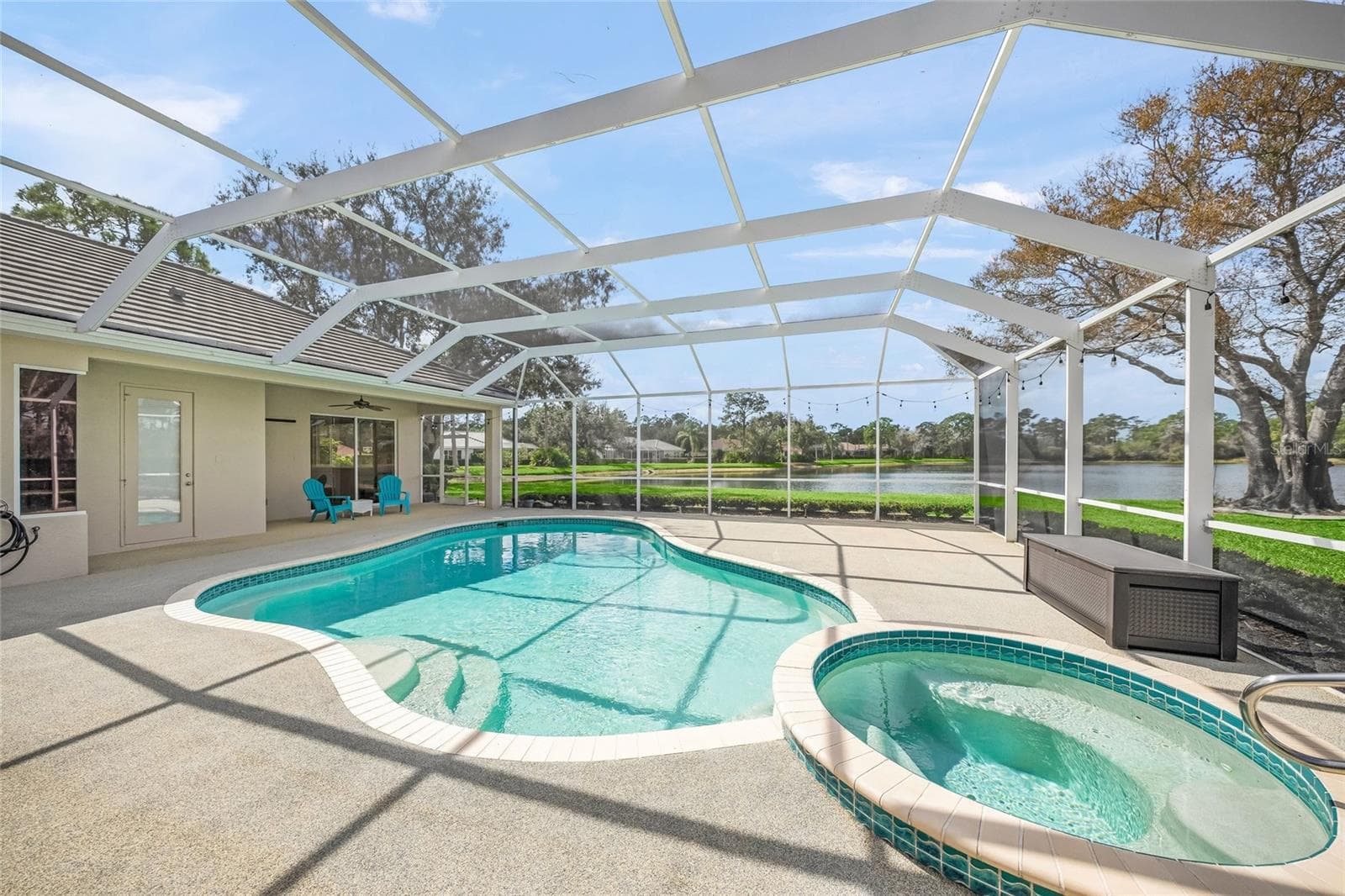 Single Family Residence at 9075 MISTY CREEK DR, SARASOTA, photo 4 of 86