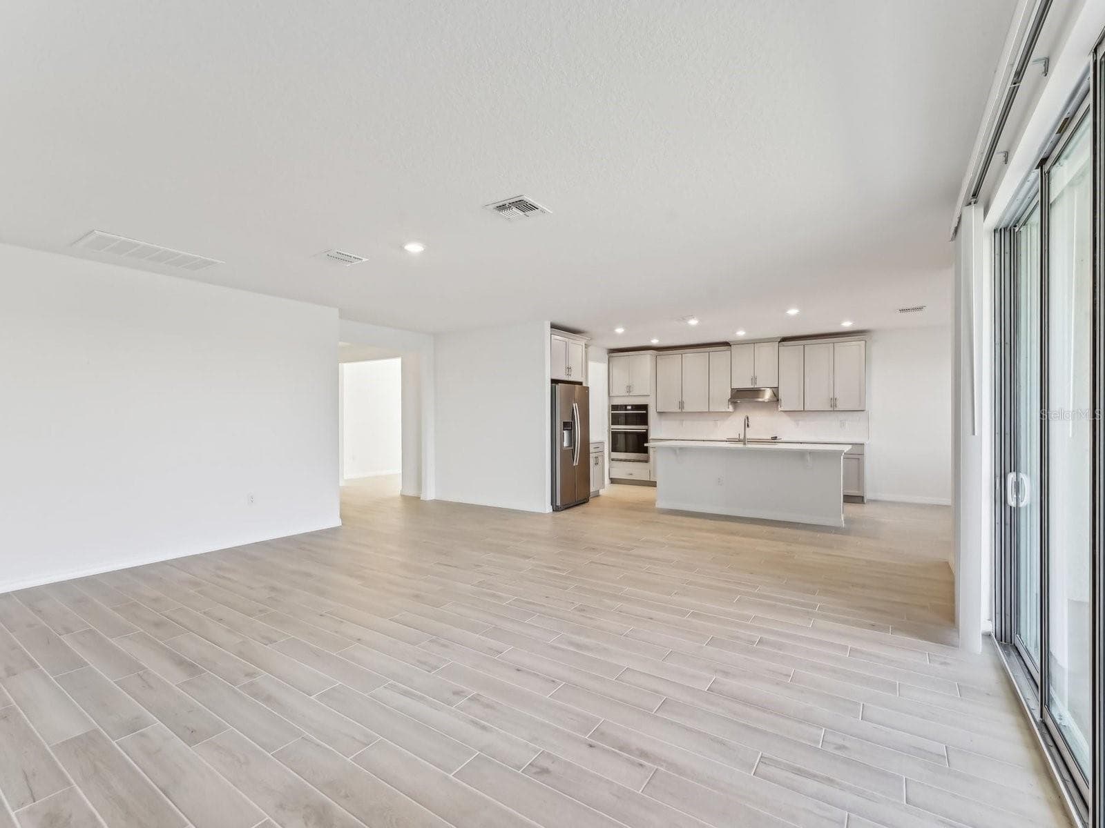 Photo is not of the actual home, but is an inspirational photo of builder’s model home and may depict options, furnishings, and/or decorator features that are not included - 99 TEQUESTA CT, PALM COAST