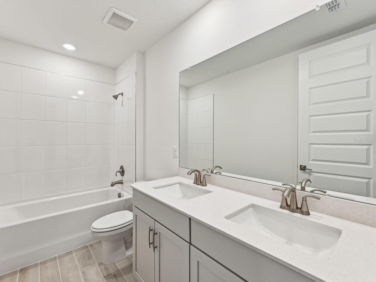 Photo is not of the actual home, but is an inspirational photo of builder’s model home and may depict options, furnishings, and/or decorator features that are not included - 99 TEQUESTA CT, PALM COAST