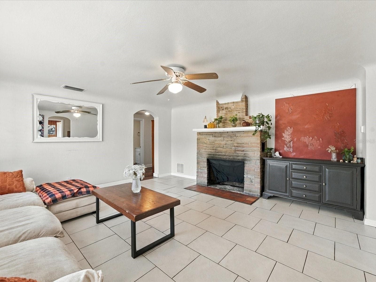 Living Room - 1525 56TH ST S, GULFPORT