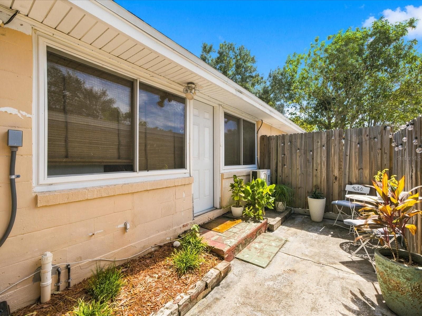 In-Law: Entrance - 1525 56TH ST S, GULFPORT