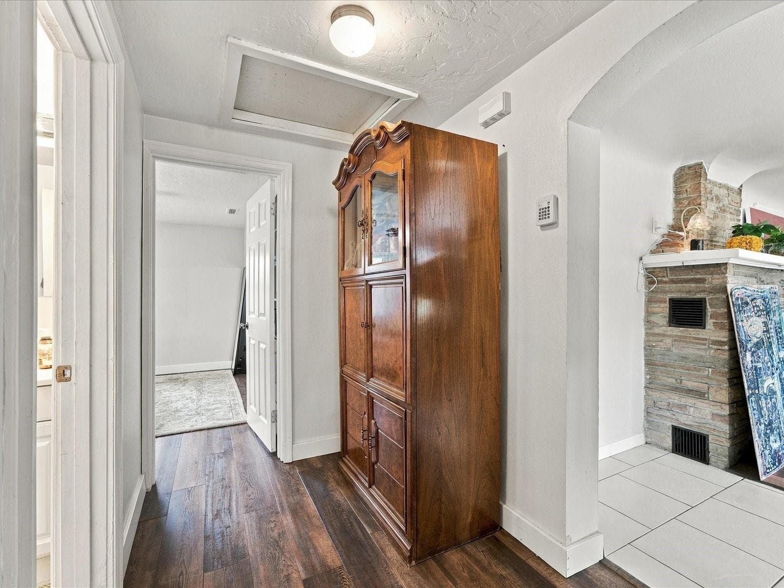 Hallway - 1525 56TH ST S, GULFPORT