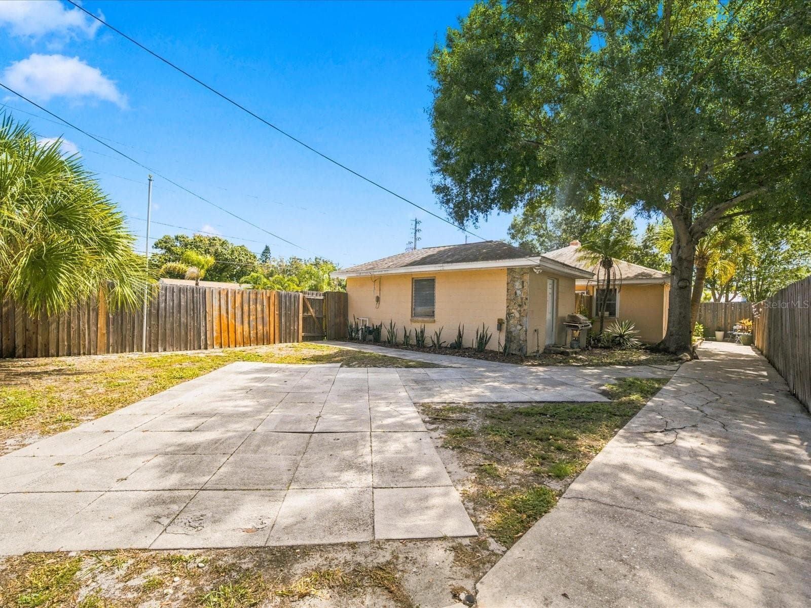 Backyard - 1525 56TH ST S, GULFPORT