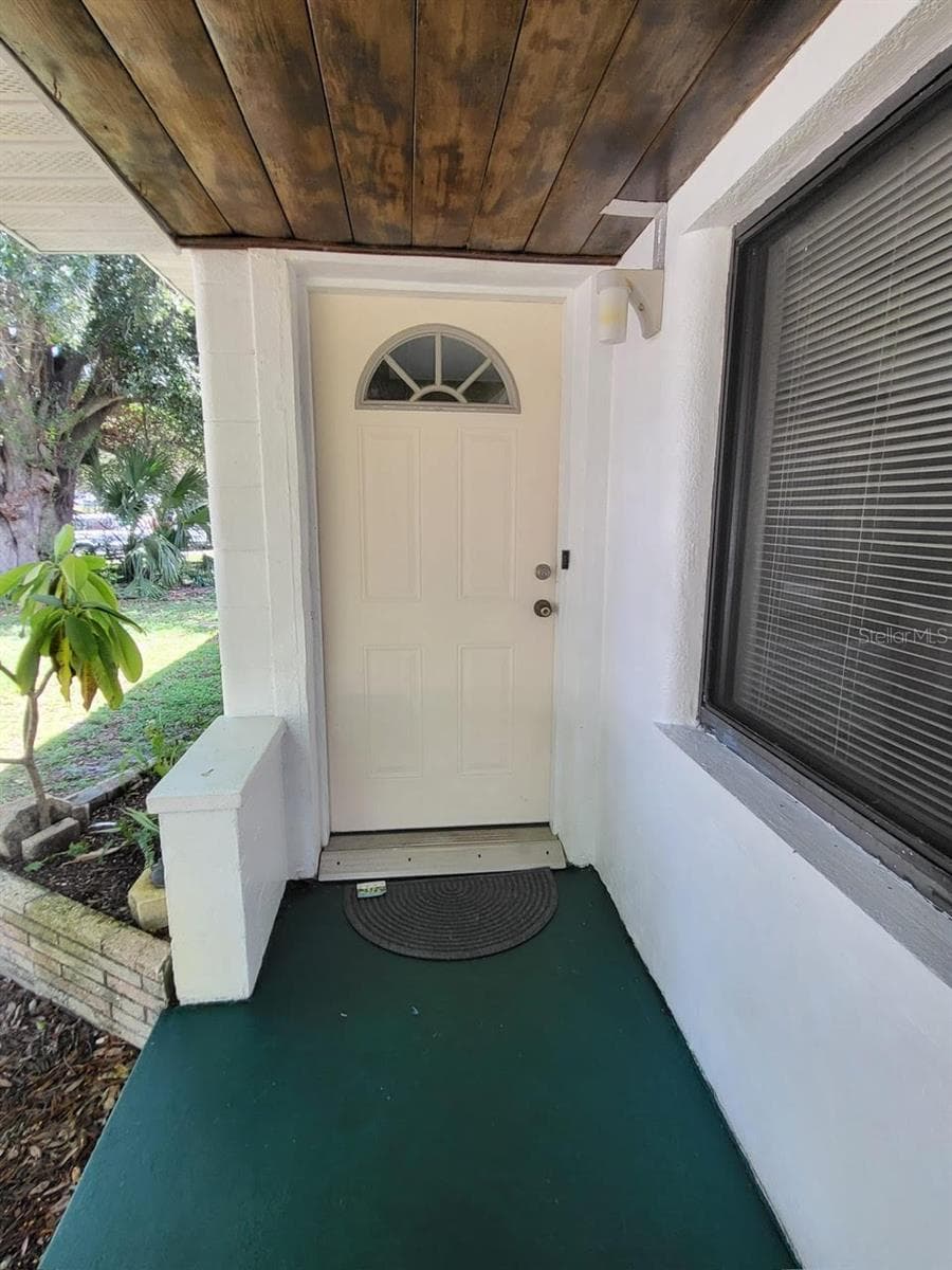Single Family Residence at 6738 5TH AVE N, ST PETERSBURG, photo 5 of 22
