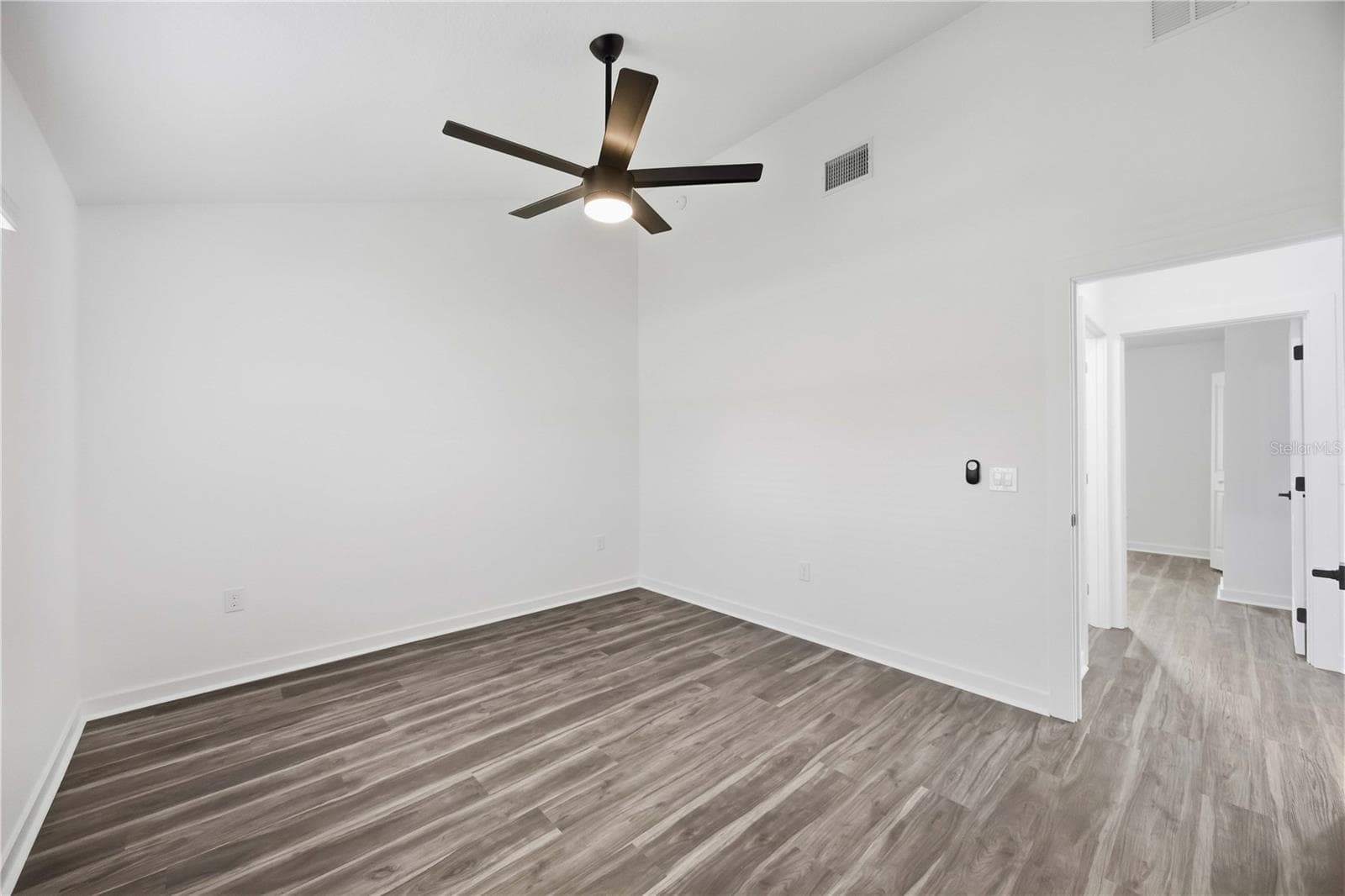 Single Family Residence at 1665 KIRKWOOD ST, NORTH PORT, photo 9 of 18
