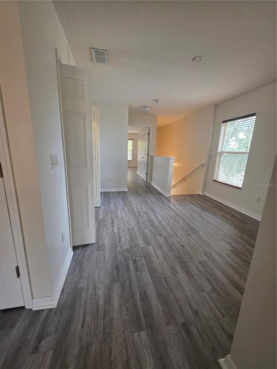 Upstairs hallway - 4231 TRIDENT PT, OVIEDO