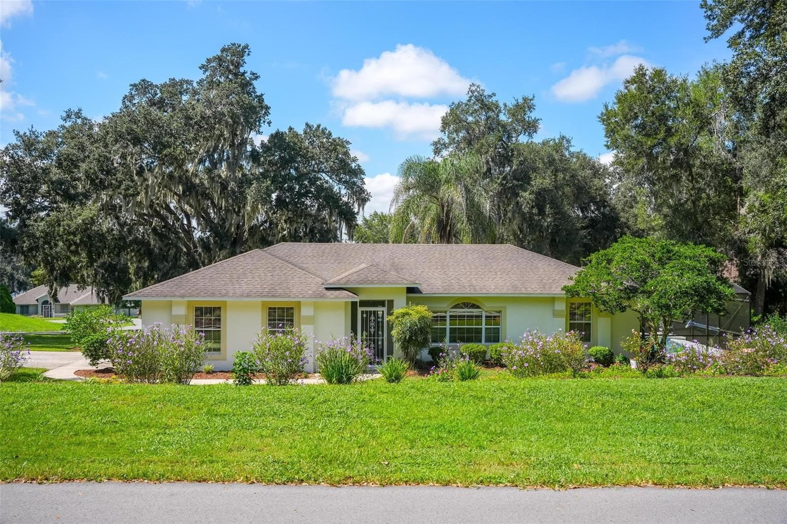 Front - 211 HANGING MOSS LN, LADY LAKE