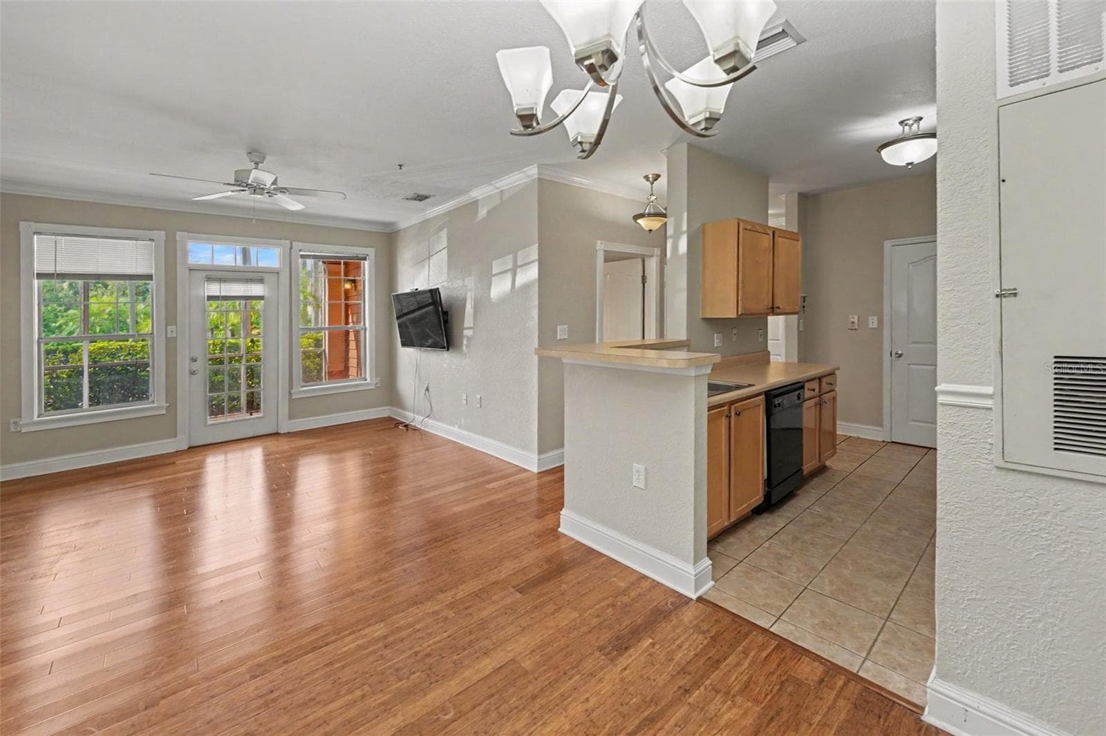 Condominium at 5000 CULBREATH KEY WAY #4-101, TAMPA, photo 14 of 41