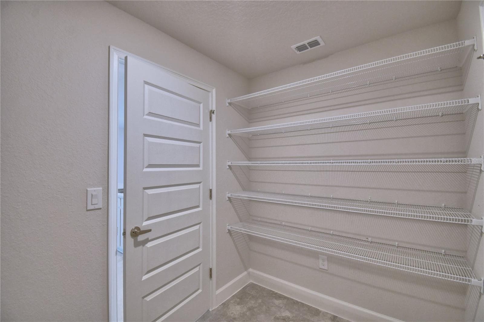 Single Family Residence at 4511 SUNDEW LN, AUBURNDALE, photo 11 of 33
