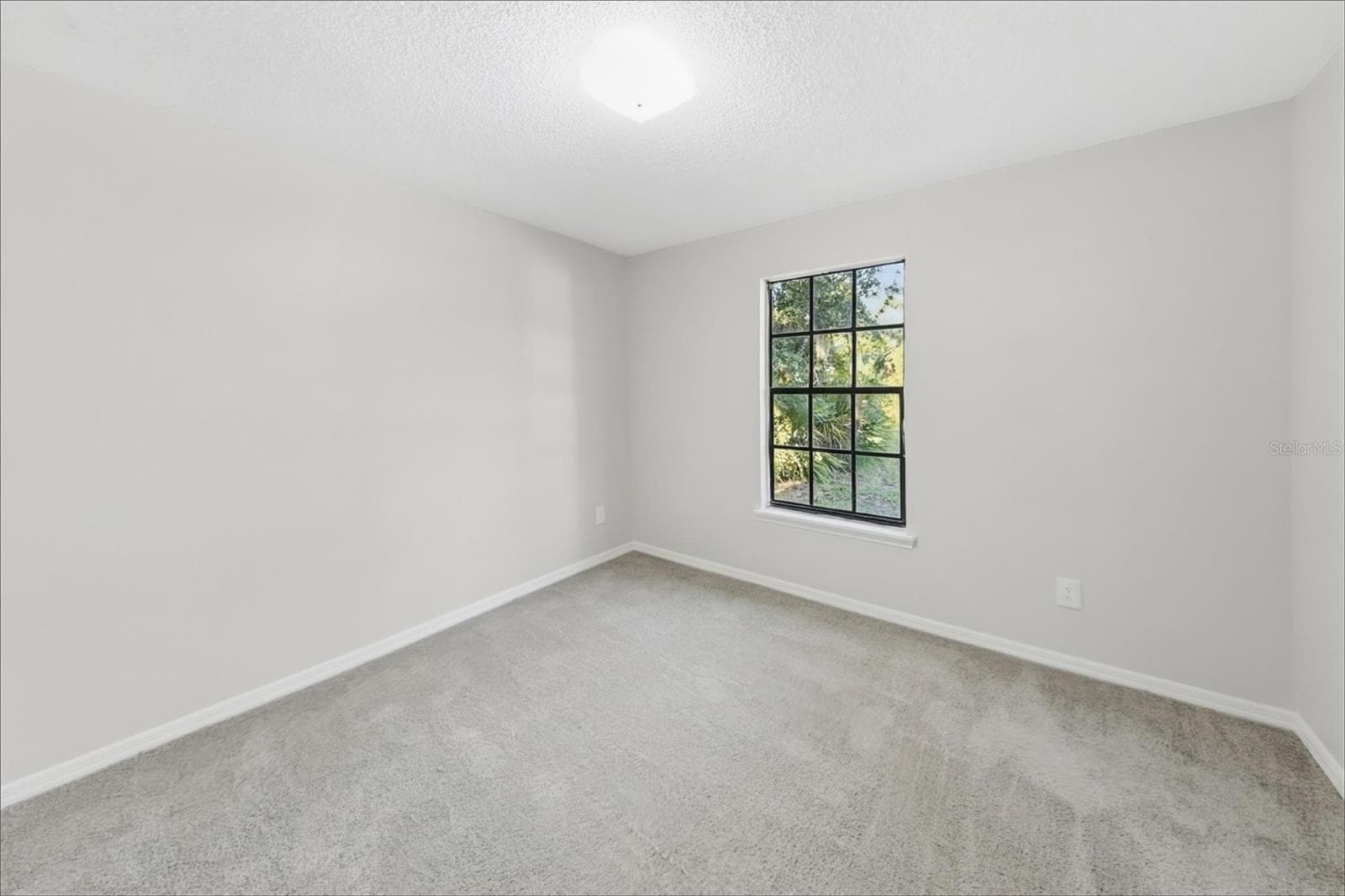 Single Family Residence at 2727 BANYAN DR, EDGEWATER, photo 12 of 15