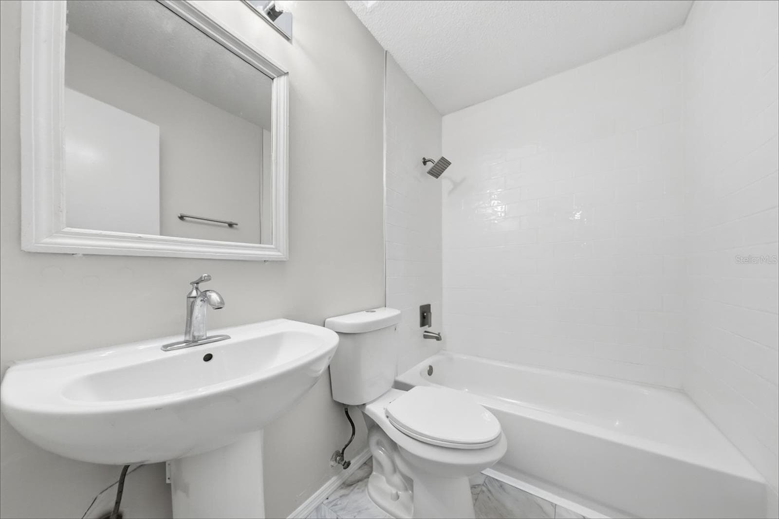 Single Family Residence at 2727 BANYAN DR, EDGEWATER, photo 13 of 15