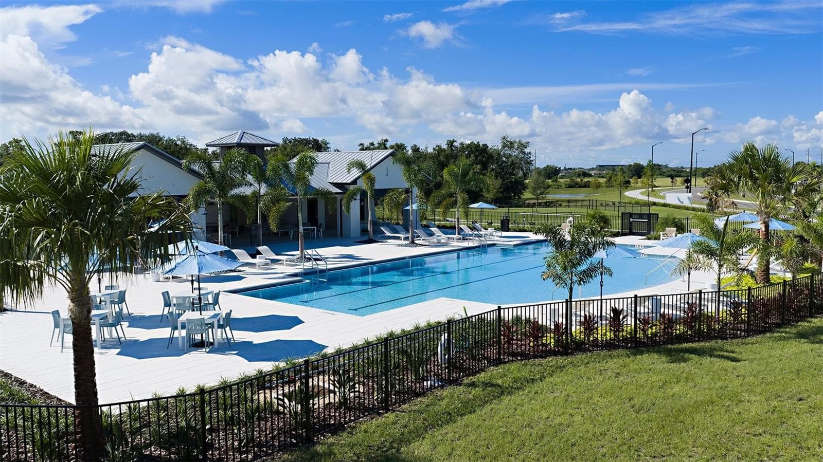 Coasterra Swimming pool - 8708 CANARD CV, PALMETTO