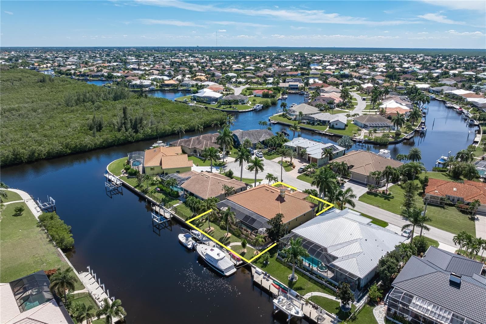 Drone picture showing canals - 1448 KIWI CT, PUNTA GORDA