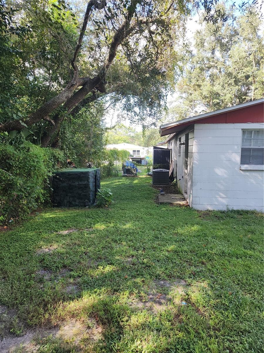 Quadruplex at 2501 IRENE ST, LUTZ, photo 6 of 42