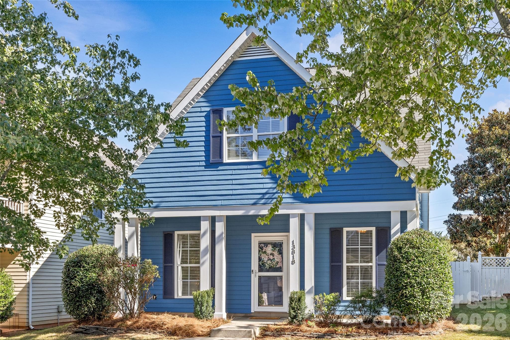Single Family Residence at 13818 Carleen Way, Charlotte, photo 3 of 43