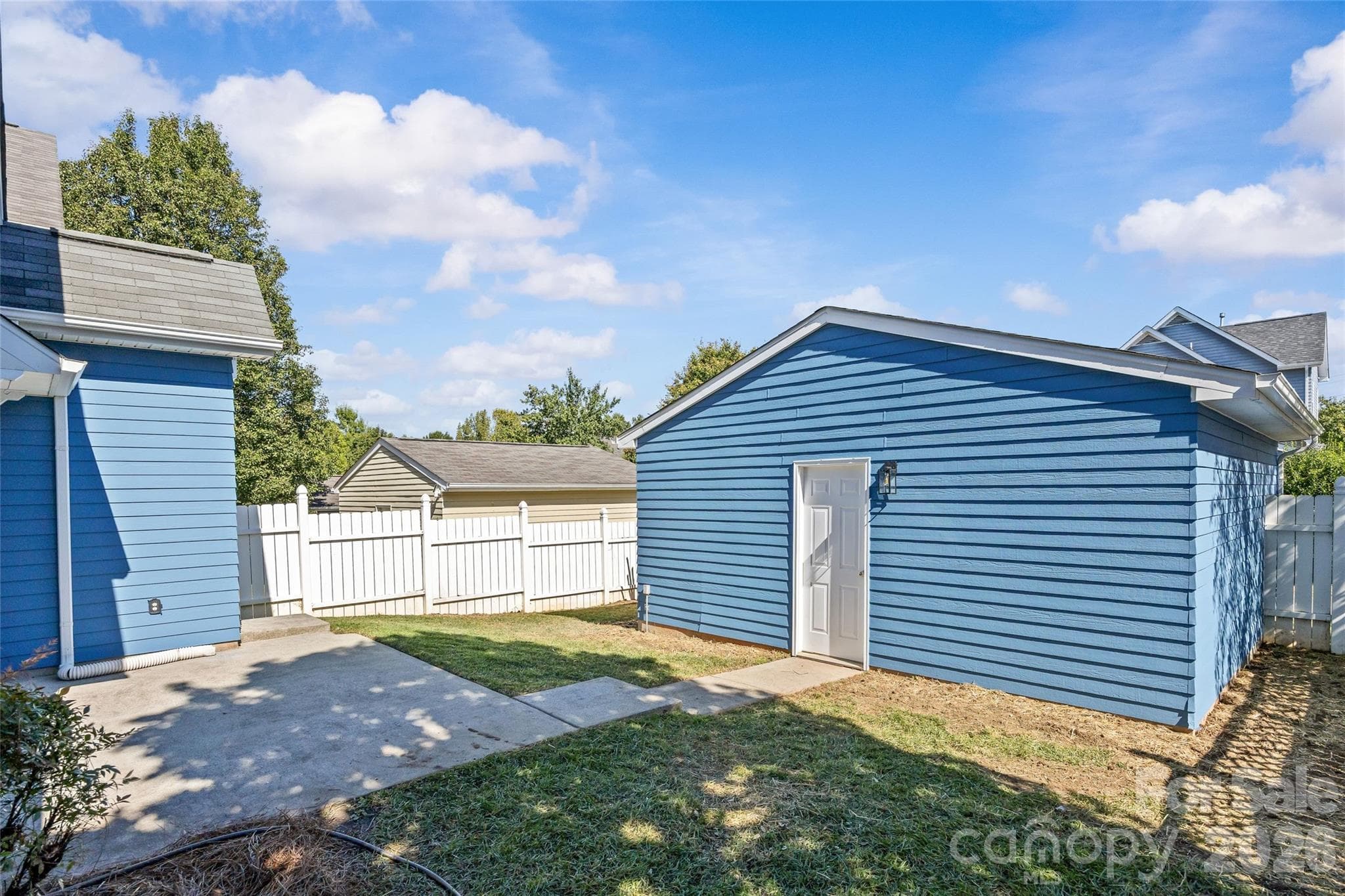 Single Family Residence at 13818 Carleen Way, Charlotte, photo 37 of 43
