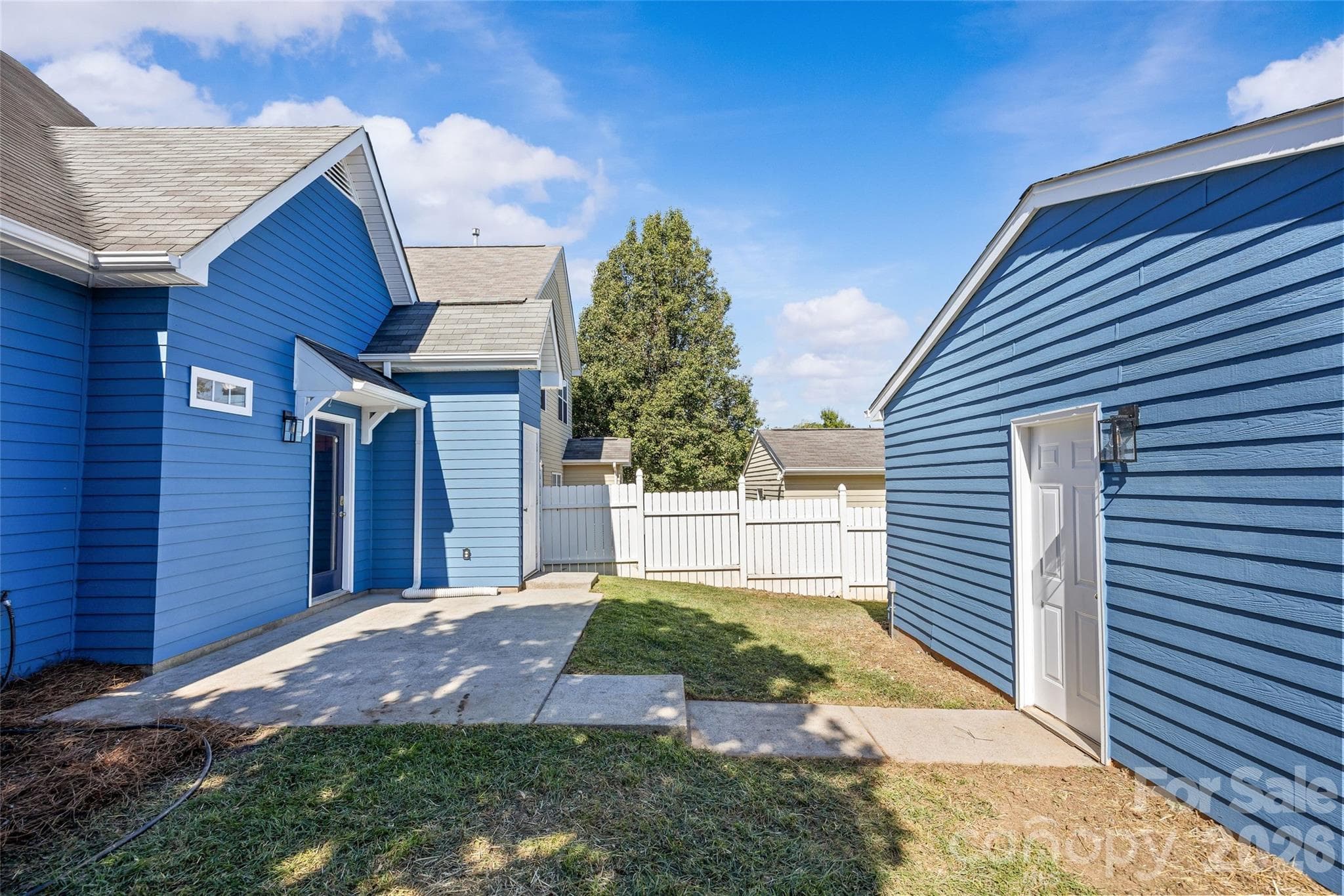 Single Family Residence at 13818 Carleen Way, Charlotte, photo 38 of 43