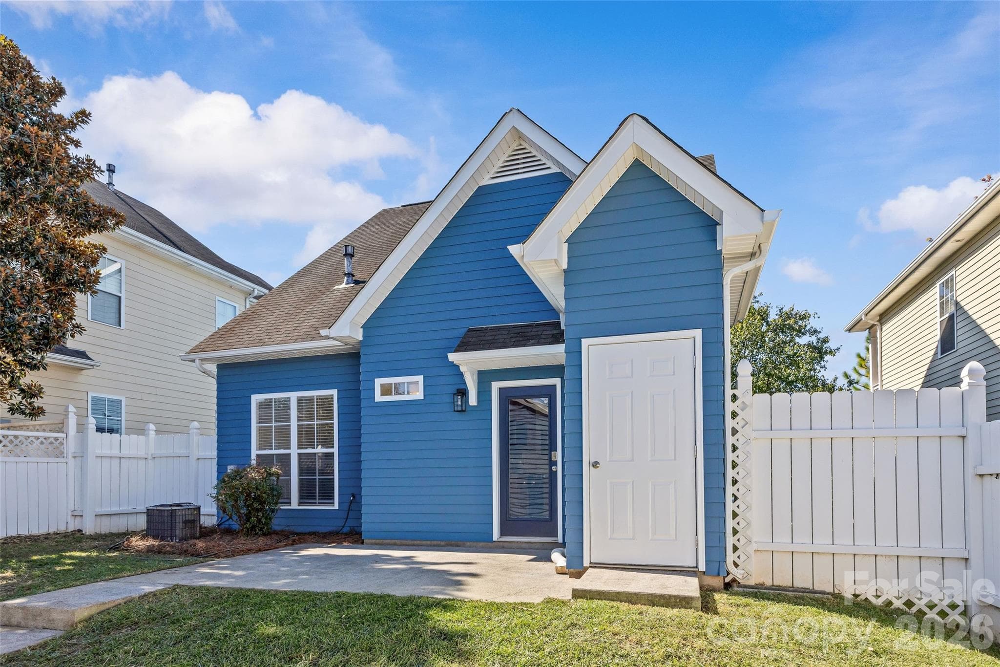 Single Family Residence at 13818 Carleen Way, Charlotte, photo 40 of 43